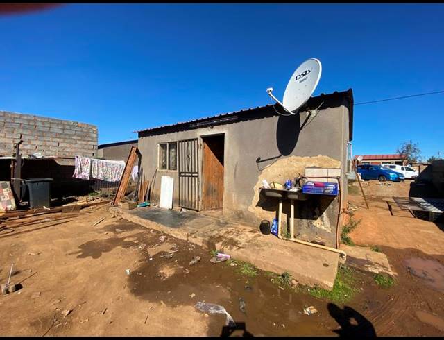 2 BEDROOM HOUSE FOR SALE IN PALM RIDGE EXT 2